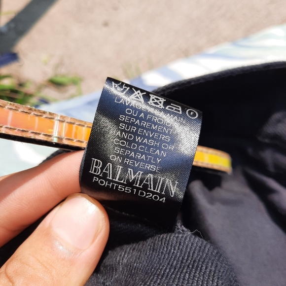 Balmain - Picture 5 of 6